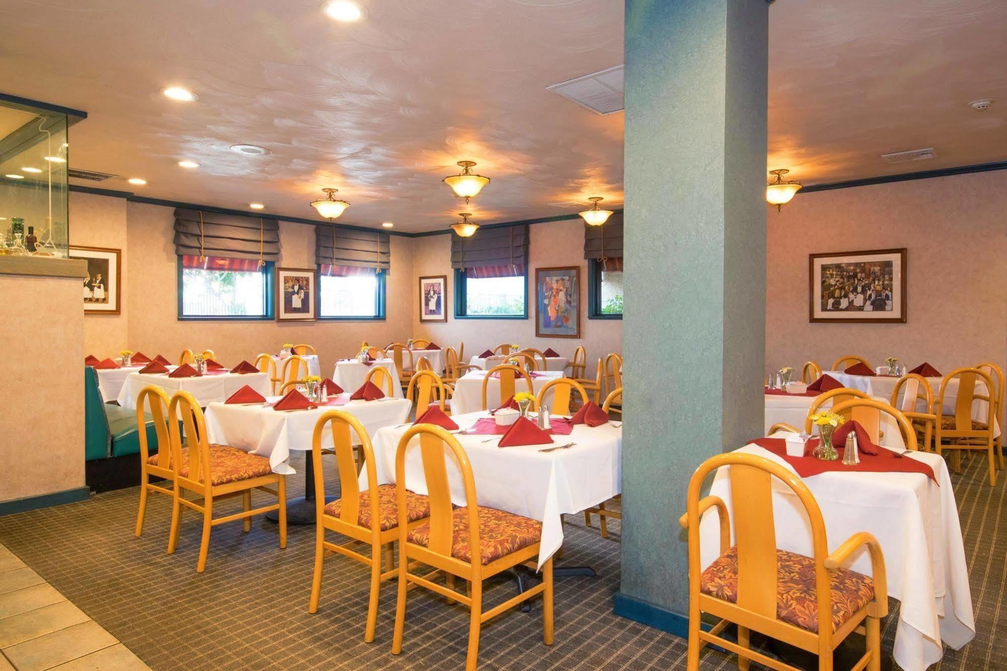 Oakland Airport Executive Hotel Extérieur photo
