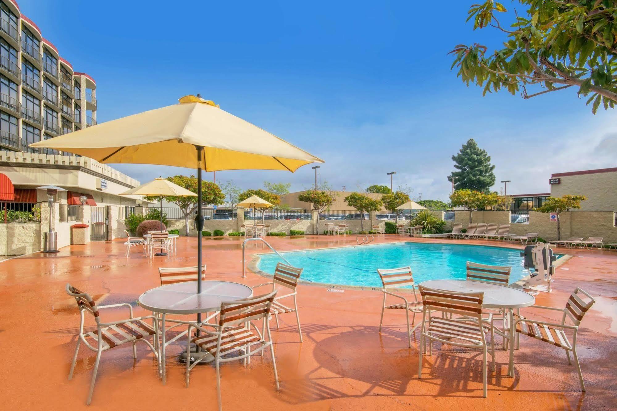 Oakland Airport Executive Hotel Extérieur photo