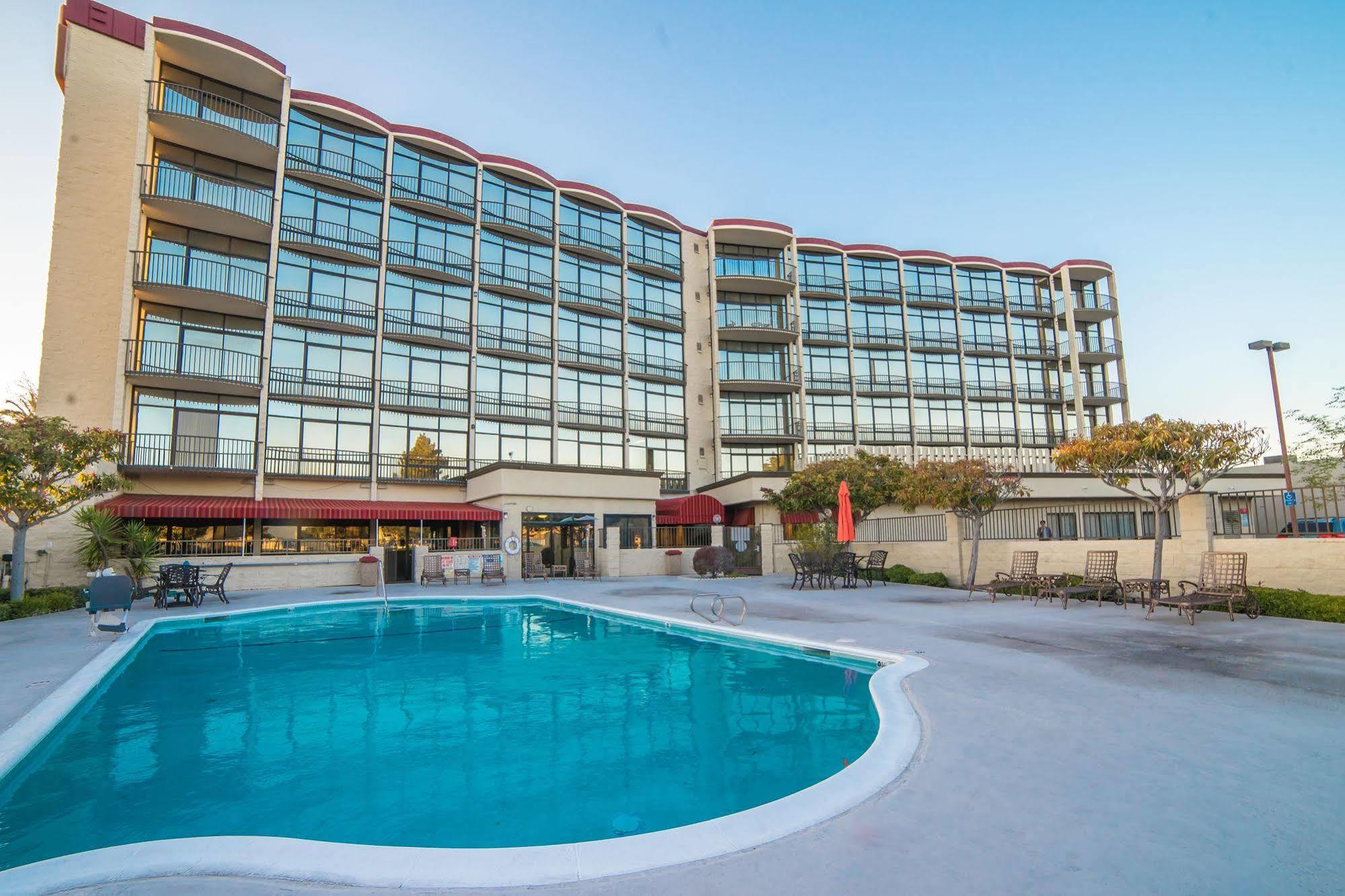 Oakland Airport Executive Hotel Extérieur photo