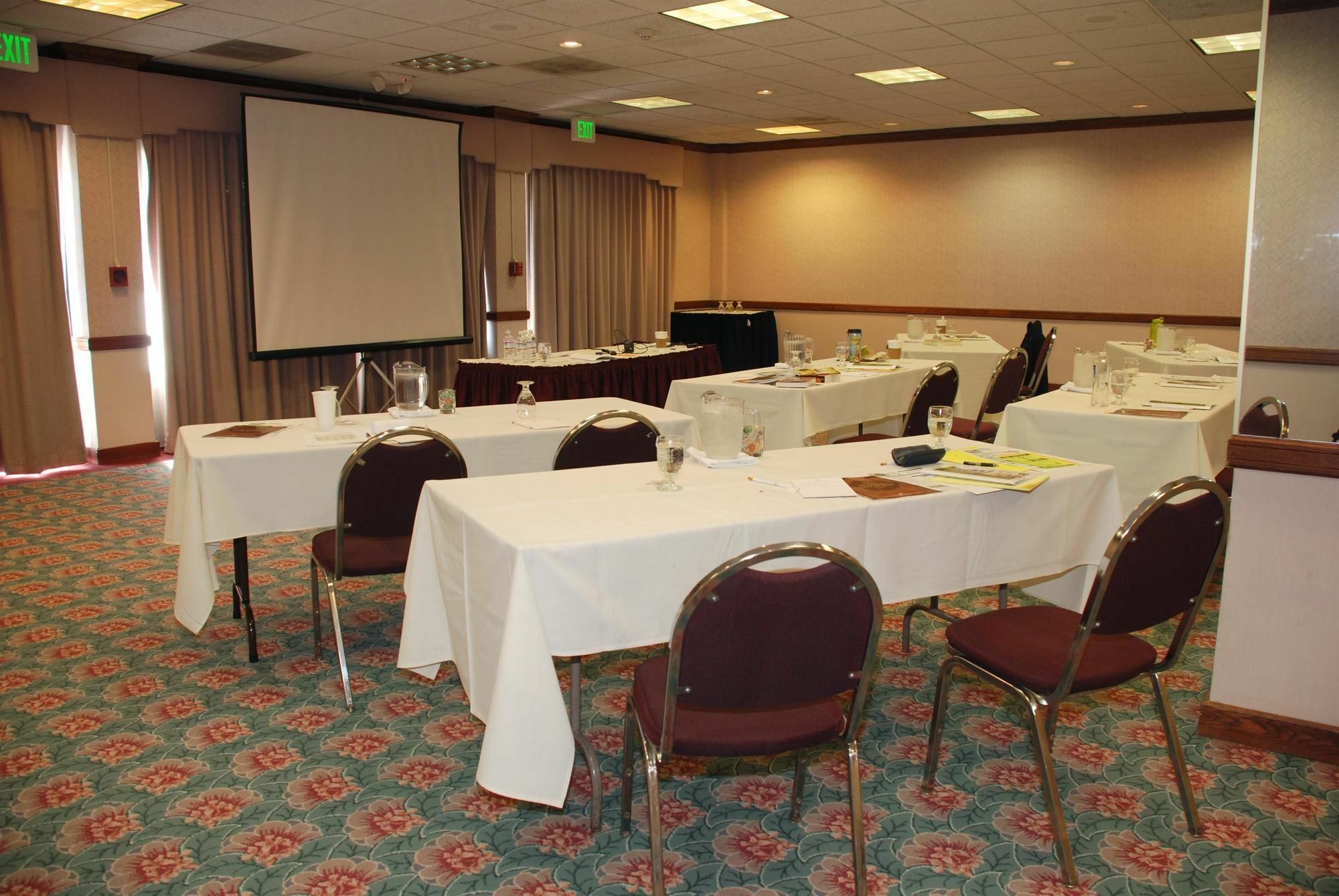 Oakland Airport Executive Hotel Extérieur photo